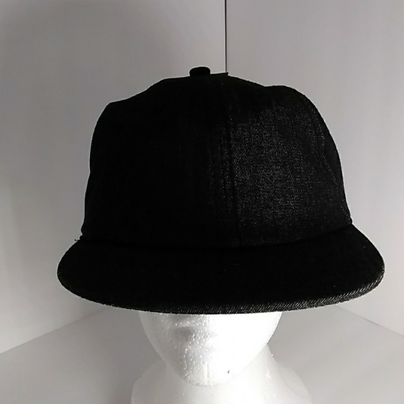 Baseball cap - Picture 2 of 3